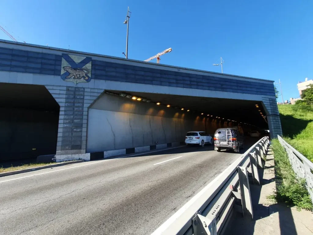 TUNNELS 26404163 1920 q70