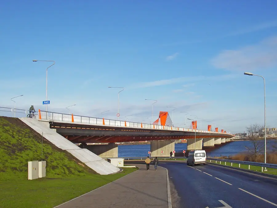 EXTRADOSED 26547454 1920 q70